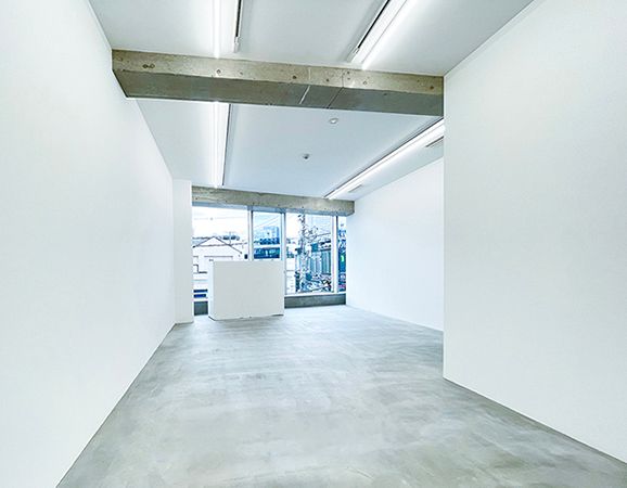 【東京都渋谷区】原宿でジア・ヒョク氏の日本初個展「念想」開催。文字の反復から現代の風景を紡ぐ