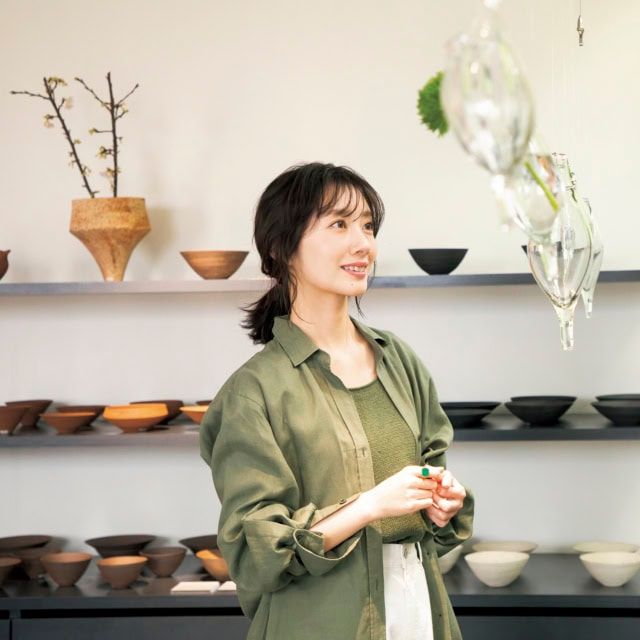 波瑠の沖縄クラフト旅】〈HIZUKI〉ガラス作家・おおやぶみよさんが