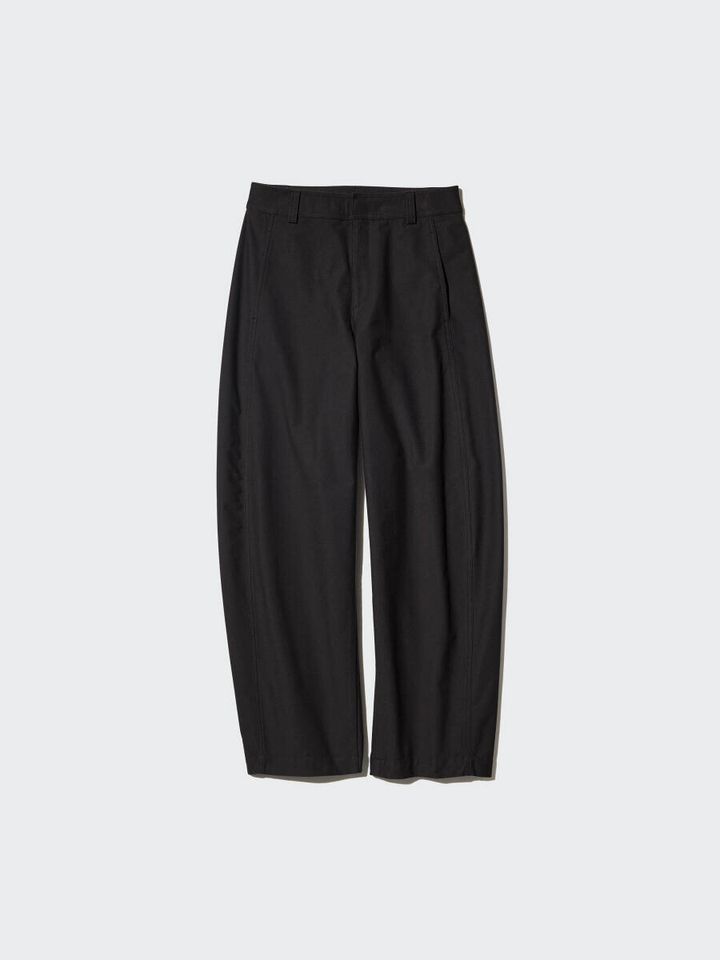 ユニクロのジャージーバレルレッグパンツ