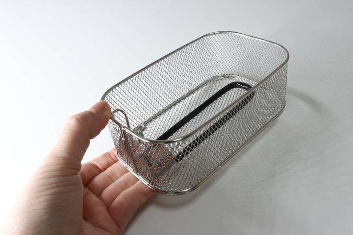 ダイソーのメスティンフライヤー（メスティン1.5合用）を折りたたむ