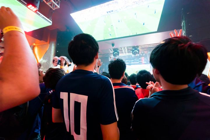 飲食店が動画配信サービスの中継を個人アカウントで流したらどうなる？（画像はイメージ）