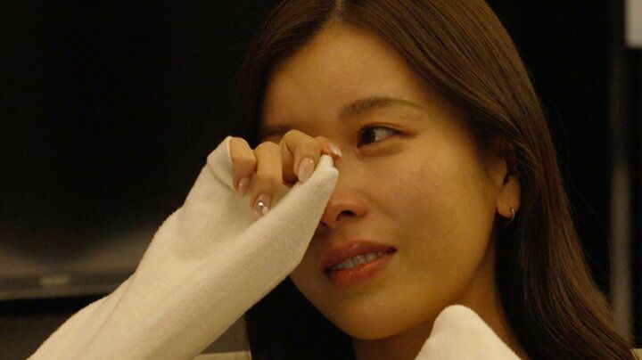 【写真・画像】“カマかけ”物議の34歳美人社長が涙の謝罪 「崖から突き落としても這い上がってくるか…」 1枚目