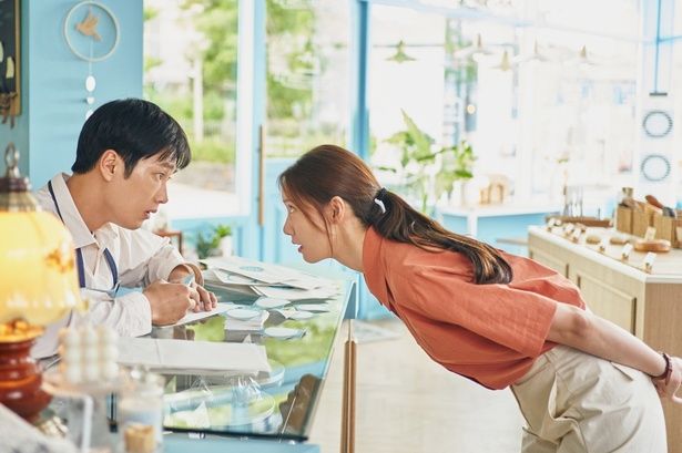 留学を夢見てフランス語を学びながら、パン屋を営む天使のようなソンジ [c]2025 CJ ENM Co., Ltd., FILMMAKERS R&K ALL RIGHTS RESERVED