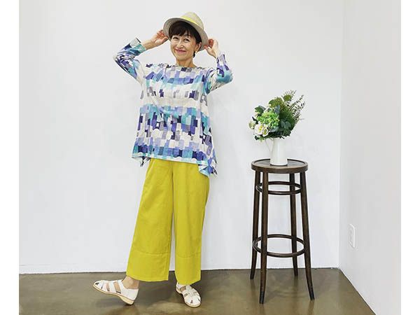 リボンとパンツの色を合わせて統一感を