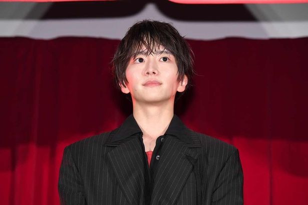 村井翔太役の板垣李光人