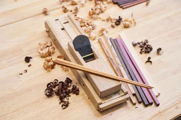 【東京都新宿区】日本文化体験複合施設「Chopsticks Studio Shinjuku」オープン！箸作りや書道を体験