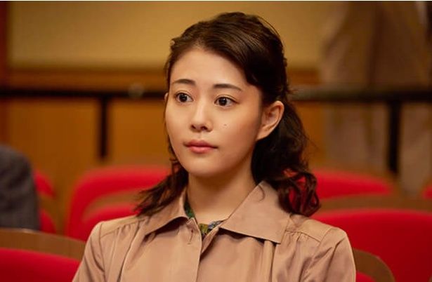 喜久雄の幼馴染、福田春江(高畑充希さん)