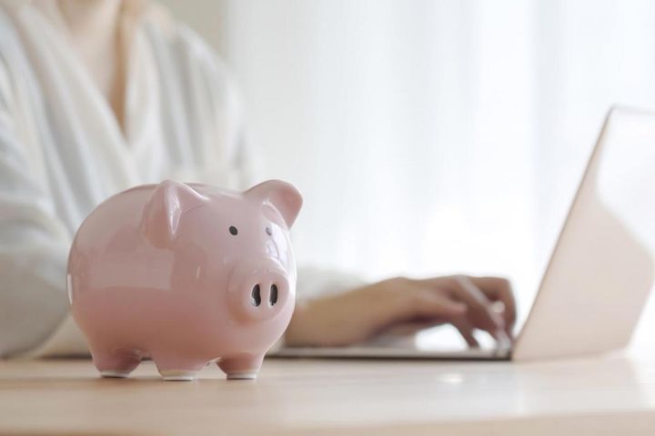 退職金を投資にまわしてはいけない理由。60代の正しい退職金の使い方とNG行動