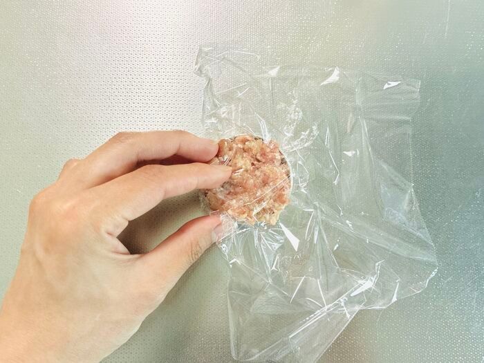 『冷凍ハンバーグ』を簡単に大量生産する裏ワザ！お弁当のおかずストックにも役立ちますよ♪