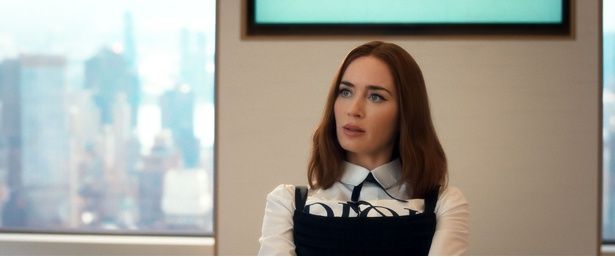 ミランダのアシスタントだったエミリーは「DIOR」の幹部に 『プラダを着た悪魔２』2026年5月1日（金）日米同時公開 [C] 2026 20th Century Studios. All Rights Reserved.