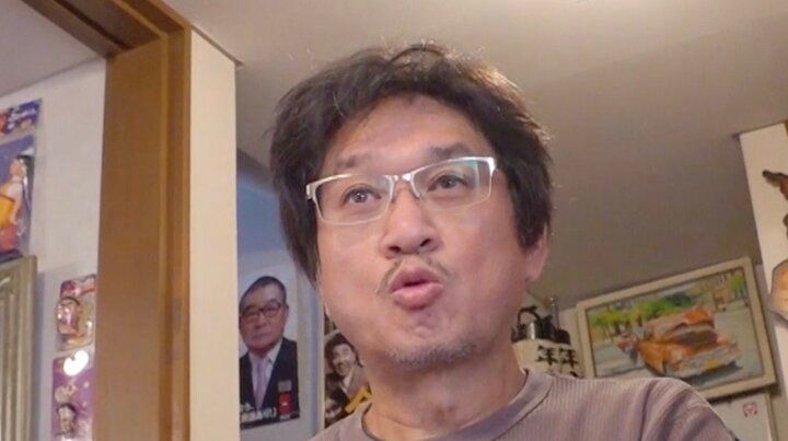 【写真・画像】“珍品コレクター”やくみつるの自宅に潜入 「玄関からすごい」スタッフ驚き 1枚目