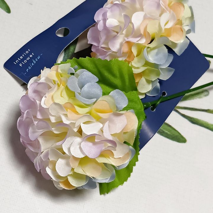 初夏を楽しむ！100均の虹色紫陽花とお気に入りの紫陽花グッズ