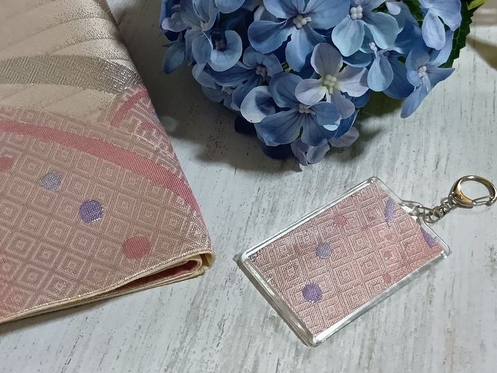 【ダイソー×帯】紫陽花の美しさを閉じ込めた！大人可愛い和風キーホルダー