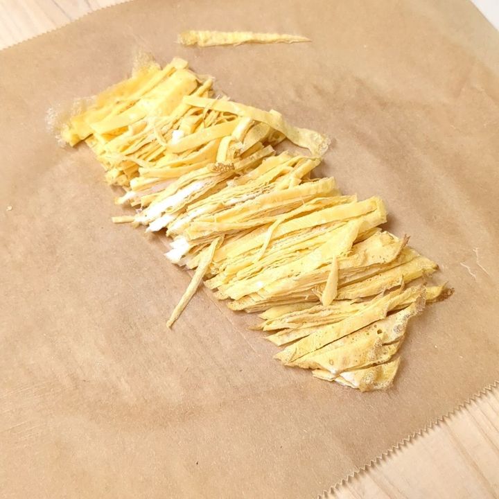 錦糸卵を作ります