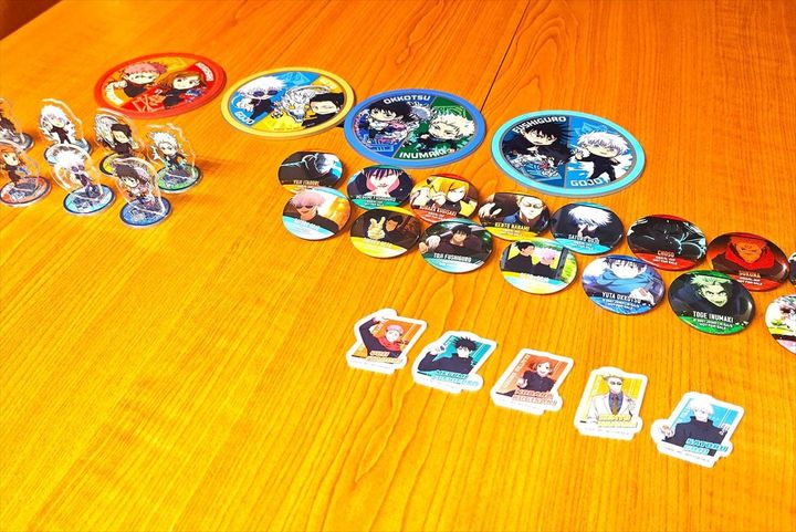 くら寿司と「呪術廻戦」コラボ第3弾のグッズ