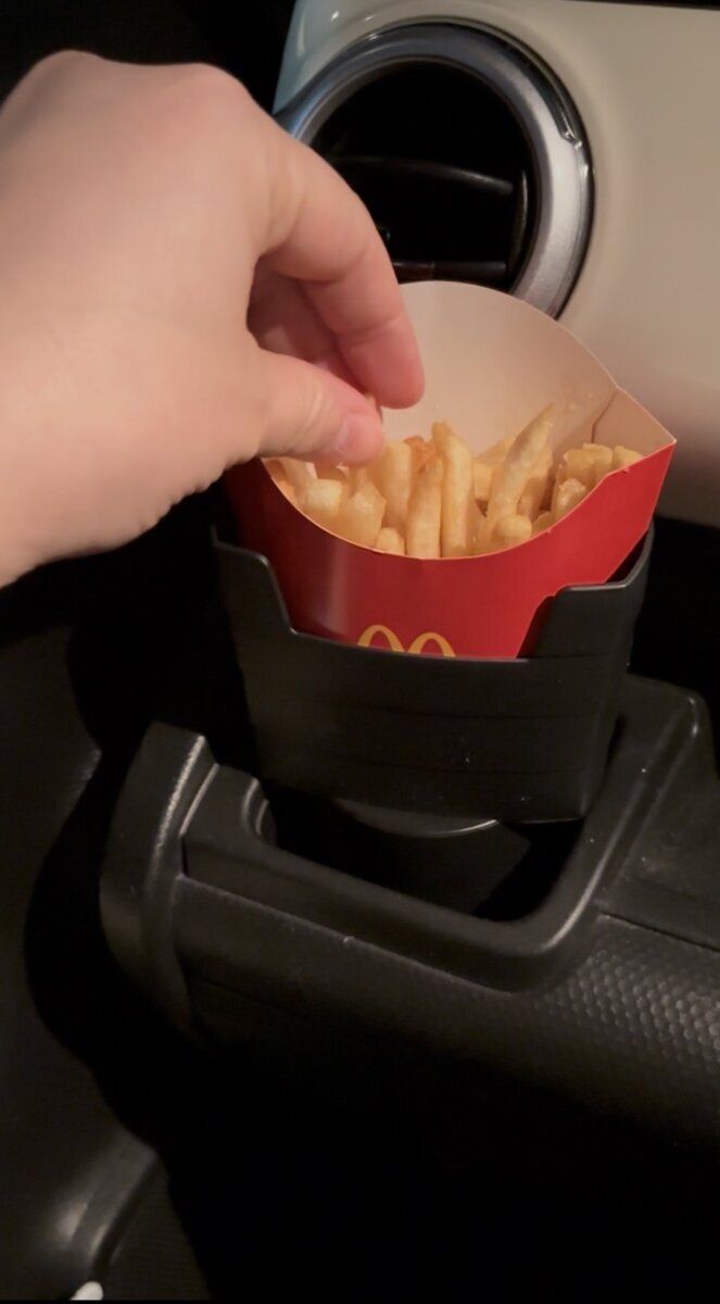 ドリンクホルダー用マルチポケット 使用例