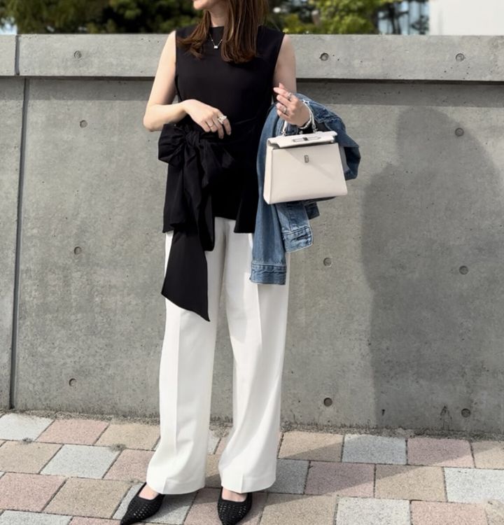 coca 2wayリボントップス ふんわりシルエットとヒップにかかる丈感（正面）