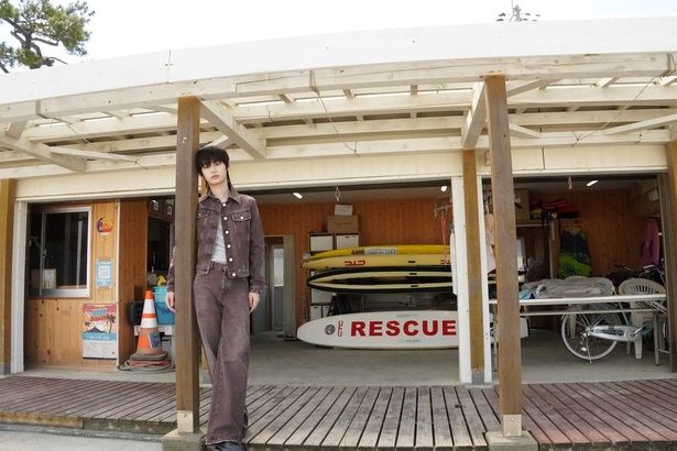 ロケ地となった救護所。実際のライフセーバーたちから「たくさんのことを教えていただいた」と感謝