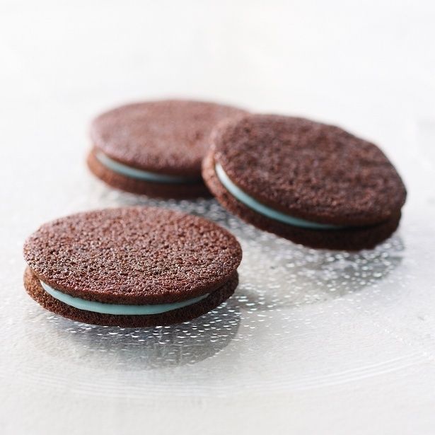 無印良品の「チョコミントのチュイルサンド」