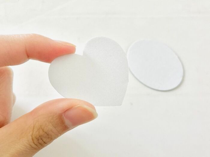 【キャンドゥ】これ110円でいいの！？スマホに貼るだけ「割れないミラー」が想像以上だった