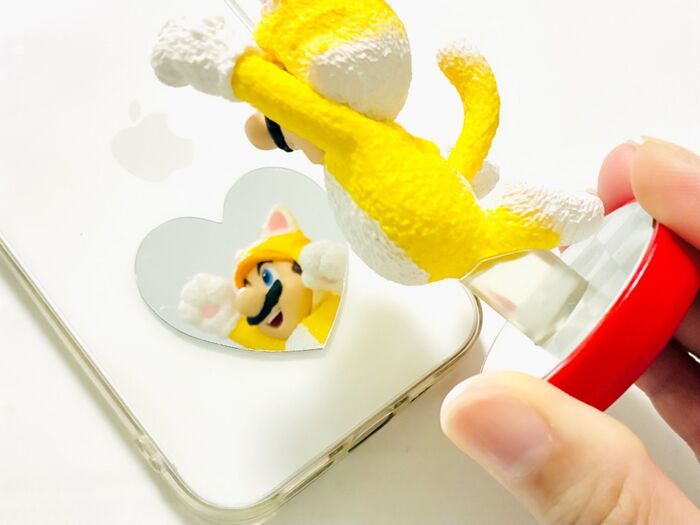 【キャンドゥ】これ110円でいいの！？スマホに貼るだけ「割れないミラー」が想像以上だった