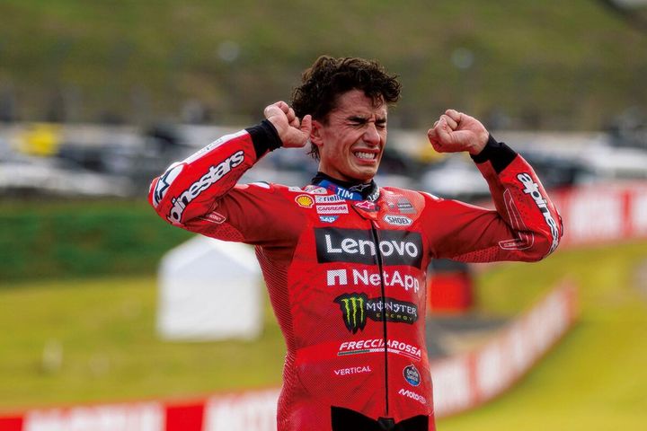日本GPではホンダが久々の表彰台を獲得し、マルク・マルケスが6年ぶりに王座に返り咲いた。能力のある人々のたゆまぬ努力が成果に結びついた時、笑顔が弾け、涙があふれる
