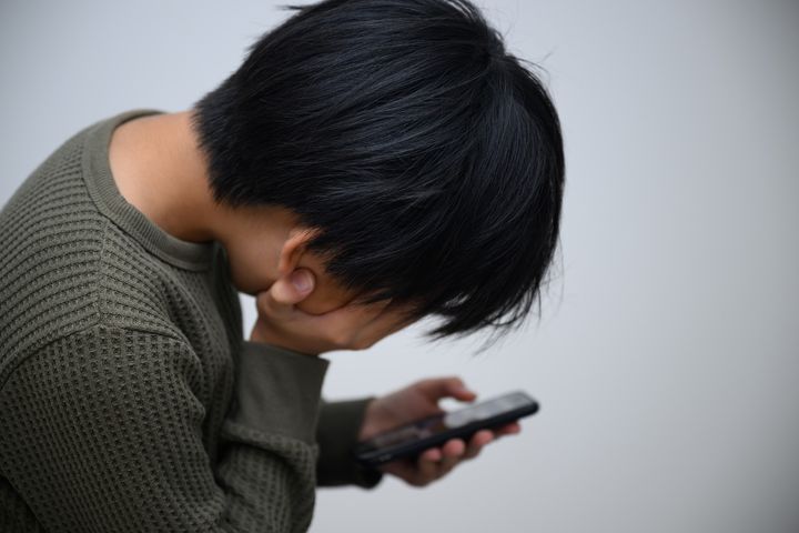 息子のスマホ制限突破・課金トラブル・受験期の変化……。「取り上げるより話し合い」50代ママの答え