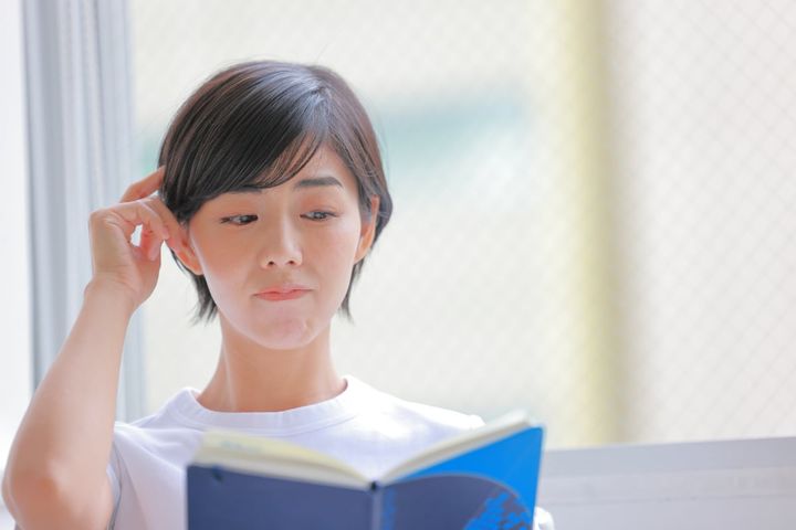 自己啓発本の中には「うまくいかないのはあなたの思考が足りないからだ」という構成になっている本も（画像はイメージ）