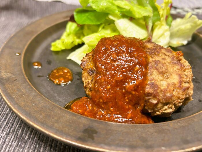 焼きそばの『粉末ソース』、余ってない？ いつもの料理がズルいほど簡単にめちゃウマに♡【試してみた】