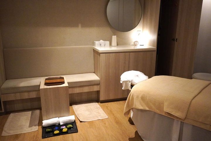 こちらがカップルルーム。部屋の温度もちょうどよく、静かなBGMで穏やかなひと間を過ごせます。