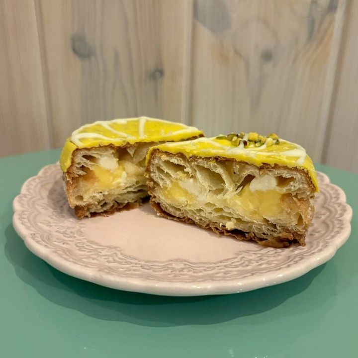 ジャックインザドーナツ レモンレアチーズクロワッサンサンド
