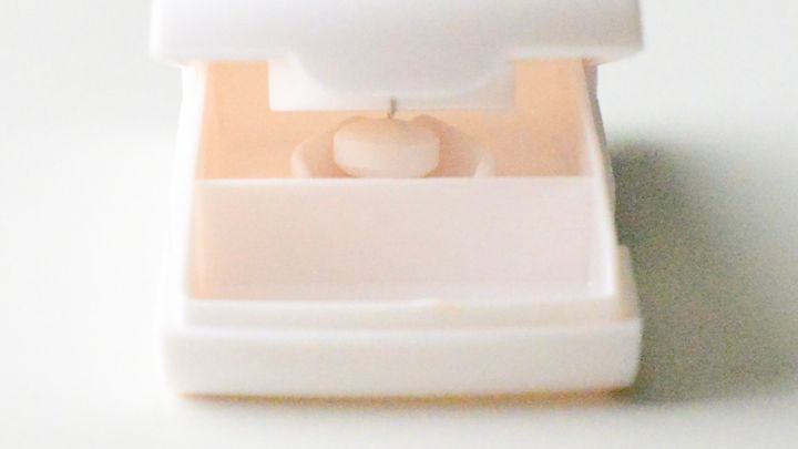 100均の「ピルカッター」は本当に使える？薬を半分に割れるか検証