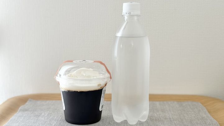 「バカの食い物すぎる」「デカくてうまい」【ファミマ】巨大ゼリーを実食