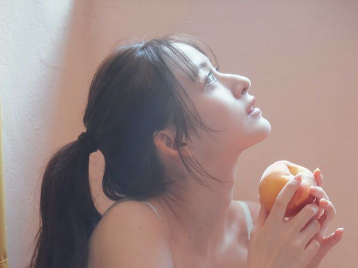 乃木坂46 金川紗耶1st写真集『好きのグラデーション』先行カット 撮影／三宮幹史 width=
