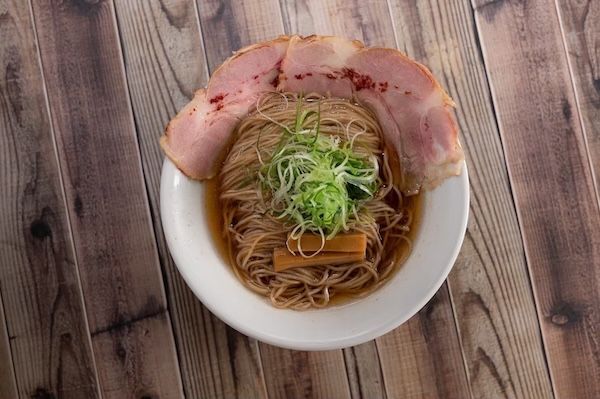 【東京都千代田区】中華そばと焼飯を一緒に食べる満足感を届ける「焼飯と麺」が東京・神田へ進出