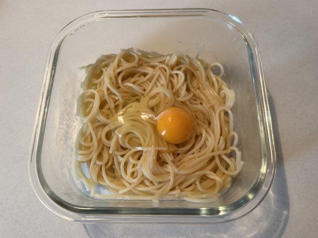パスタと卵