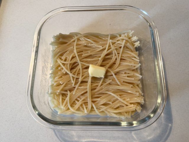 パスタとバター