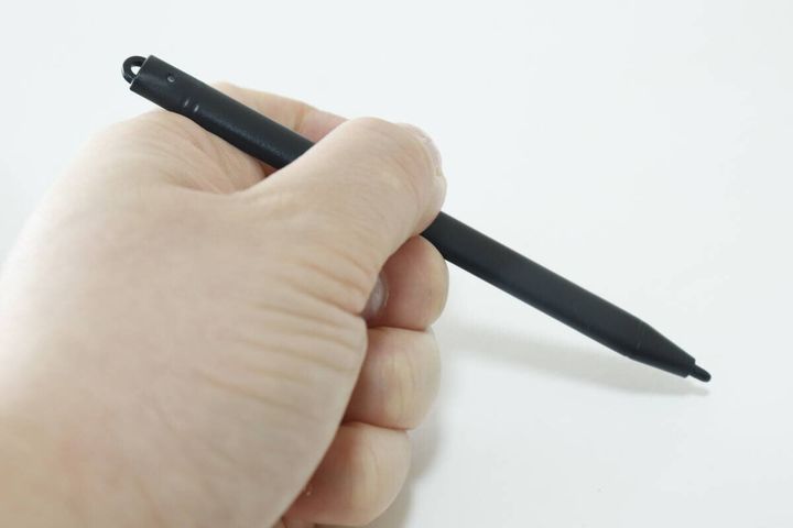 ダイソーの電子メモパット（10.5インチ）のペン