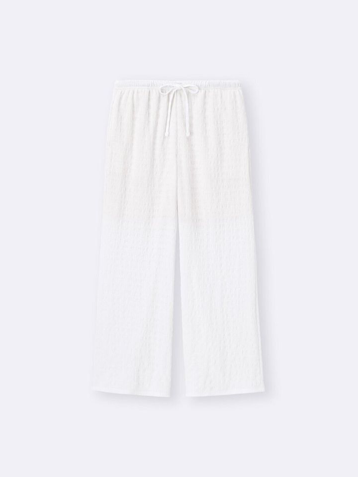 GUのシャーリングアンクルパンツ