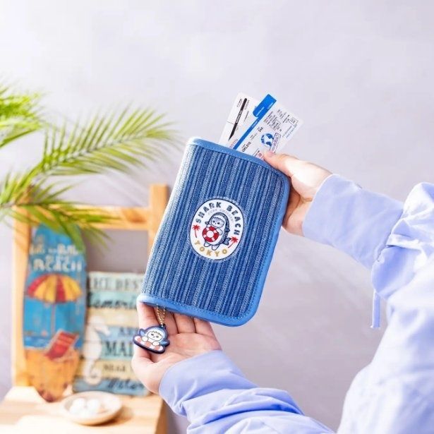 「イベントポーチ」(2420円)
