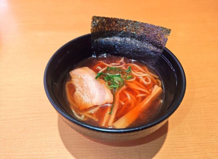 「煮干し香る 鶏醤油ラーメン」