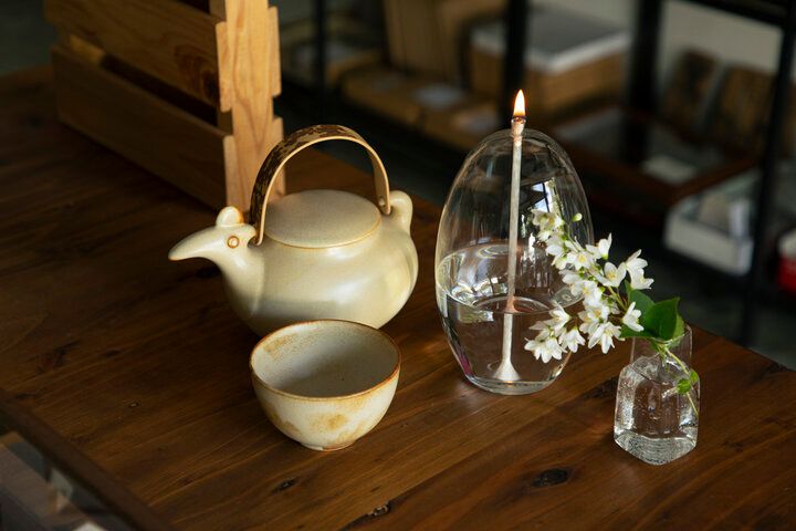 一目惚れする茶器や育てる革カバーも。新宿近くの住宅街で見つけた、大人がときめく文具雑貨店「WRITE&DRAW.」