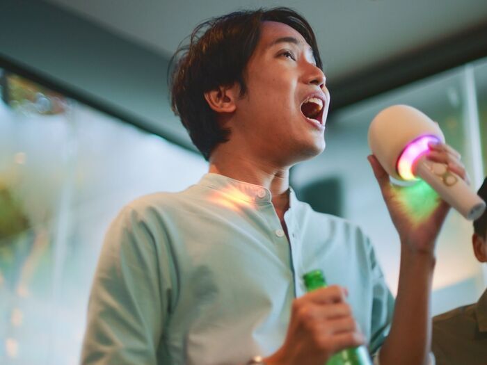 カラオケ好き必見！実は喉にNGな飲み物とは？おすすめドリンクも紹介♪