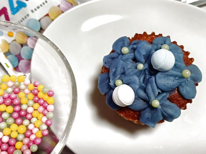 初夏を丸ごと楽しむ！私だけの爽やか紫陽花カップケーキ