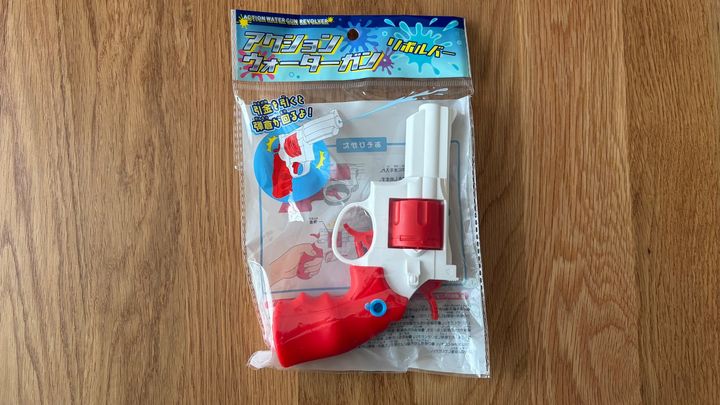 子どもが大喜び！100均の水鉄砲を8商品買って比べてみた【ダイソー・セリア・キャン★ドゥ】