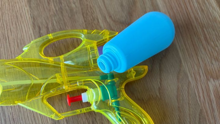 子どもが大喜び！100均の水鉄砲を8商品買って比べてみた【ダイソー・セリア・キャン★ドゥ】