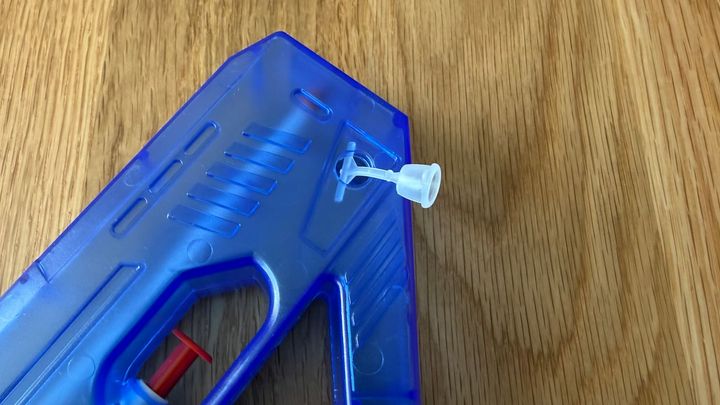 子どもが大喜び！100均の水鉄砲を8商品買って比べてみた【ダイソー・セリア・キャン★ドゥ】