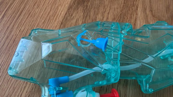 子どもが大喜び！100均の水鉄砲を8商品買って比べてみた【ダイソー・セリア・キャン★ドゥ】