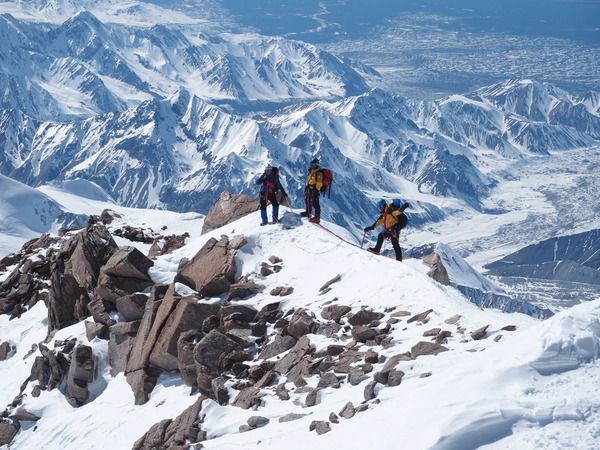 中央大学山岳部 デナリ登山隊が、北米最高峰デナリを登頂！注目は隊長の気象判断