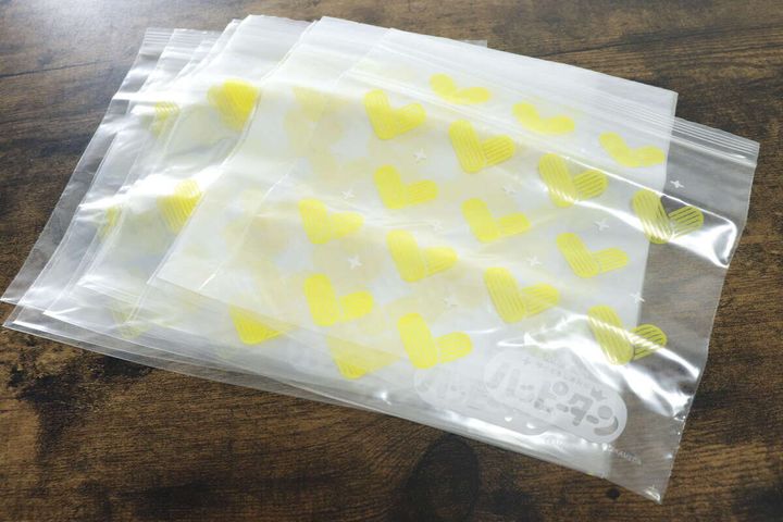 ダイソーのストックバッグ ハートのハッピーターン柄は14枚入